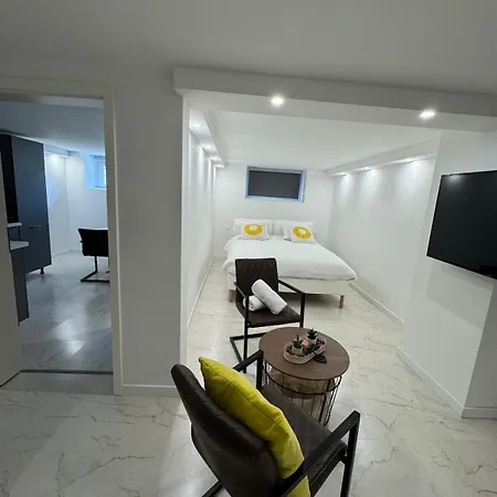 Luxury With Jacuzzi